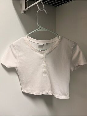 Aritzia White Ribbed Henley Crop Top